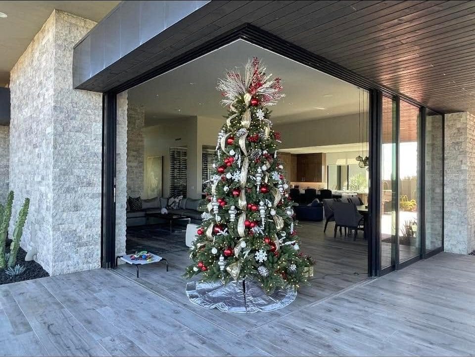 Holiday design by Elves to the Rescue